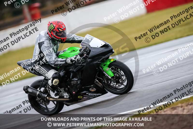 PJM Photography;donington no limits trackday;donington park photographs;donington trackday photographs;no limits trackdays;peter wileman photography;trackday digital images;trackday photos